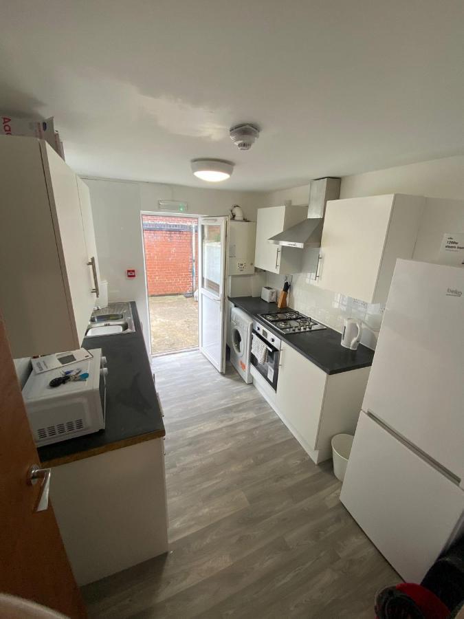 174 Boaler Street Hotel Liverpool Eksteriør billede